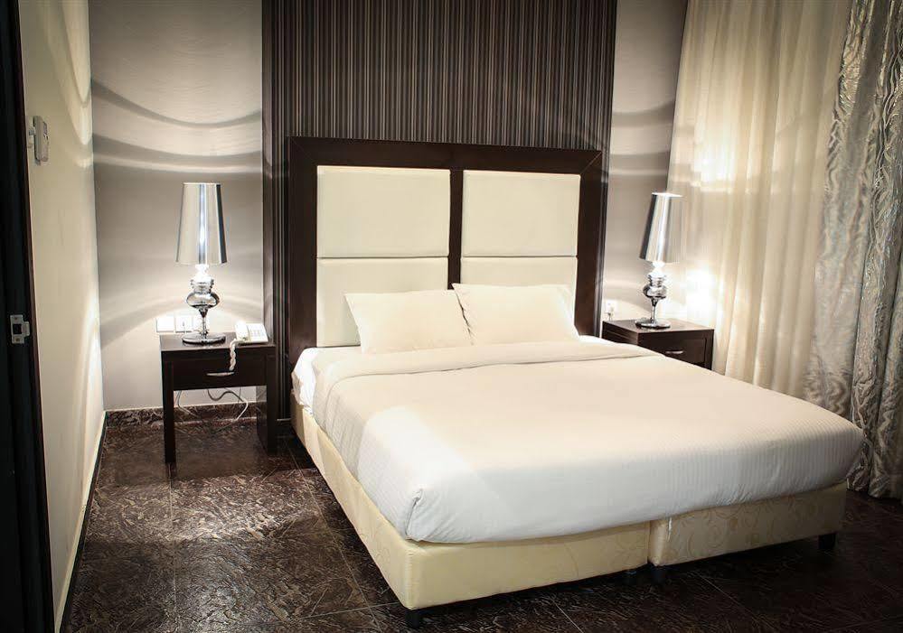 Loumage Hotel & Suites Manama Luaran gambar